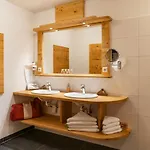 Sport & Baerenwirt Hotel 4*