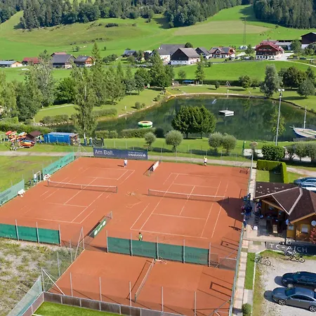 Sport & Baerenwirt Otel Aich (Styria)