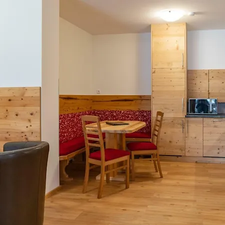Sport & Baerenwirt Otel 4*