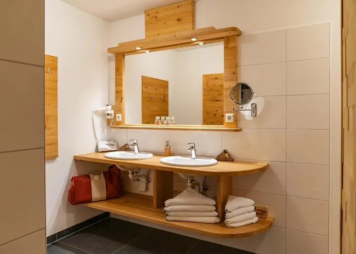 Sport & Baerenwirt Hotel 4*